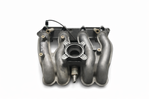 OM111 MOTOR EMME MANİFOLDU