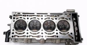 OM271 MOTOR SİLİNDİR KAPAGI