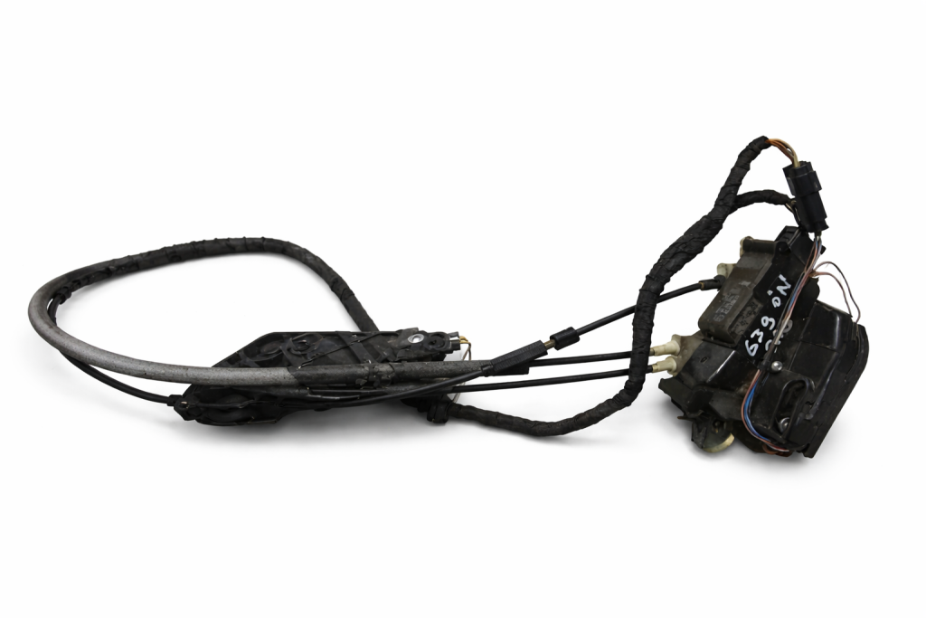 W639 VİTO SÜRGÜLÜ KAPI KİLİDİ