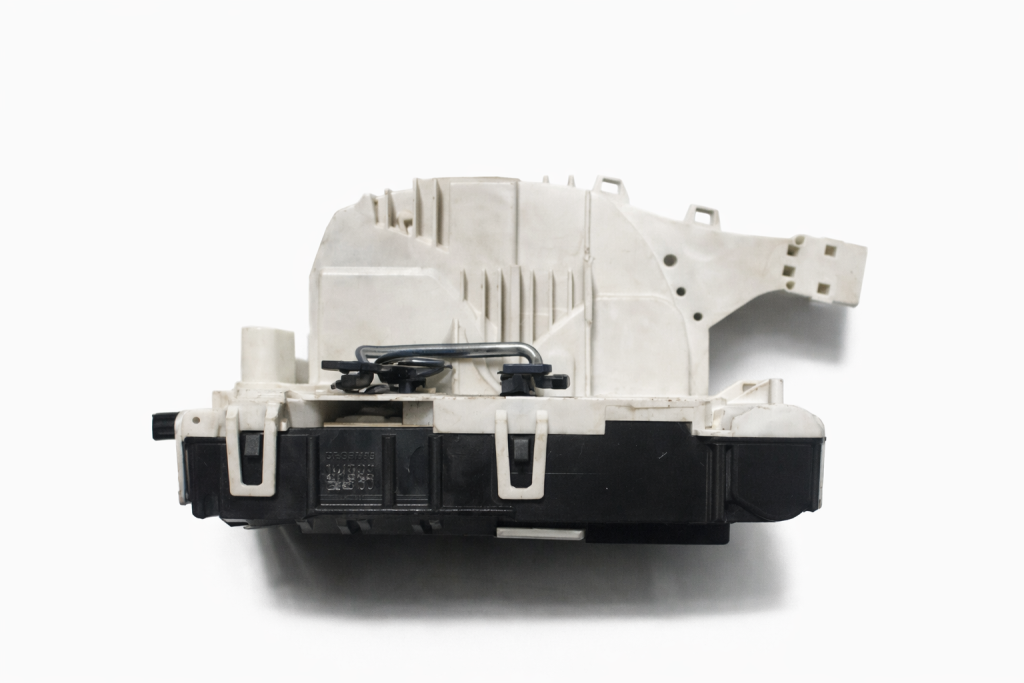 W906 SÜRGÜLÜ KAPI KİLİDİ